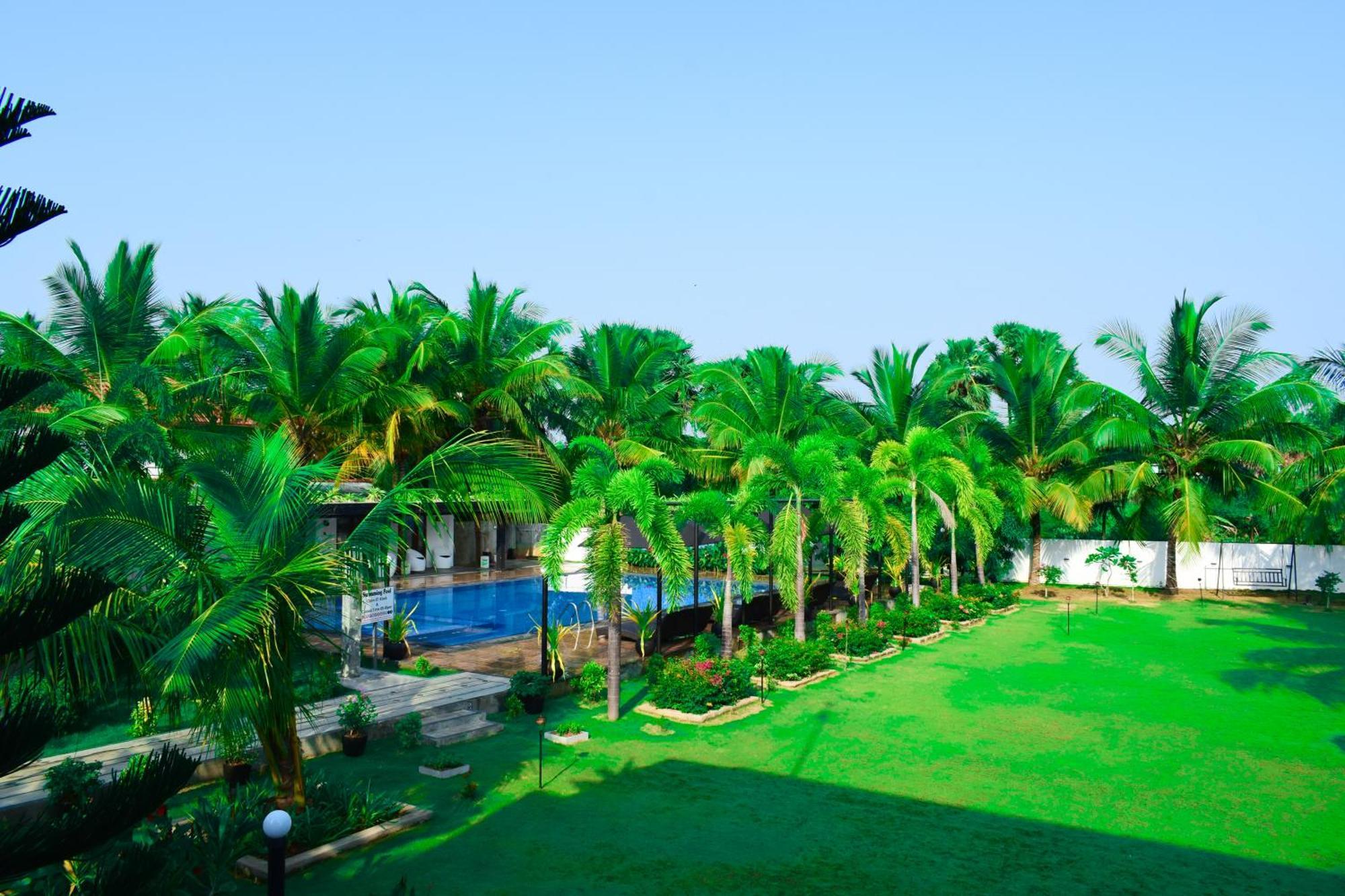 Hotel Green Garden Trincomalee Bagian luar foto