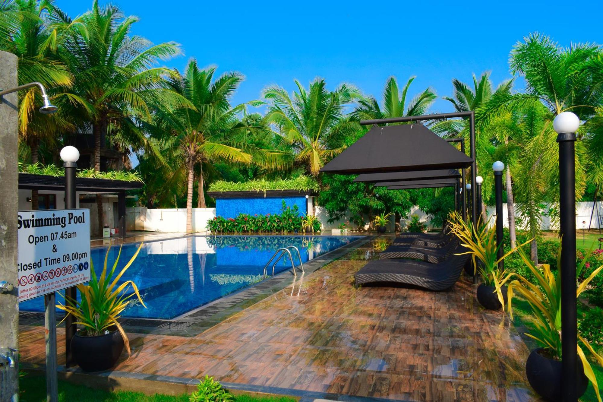 Hotel Green Garden Trincomalee Bagian luar foto