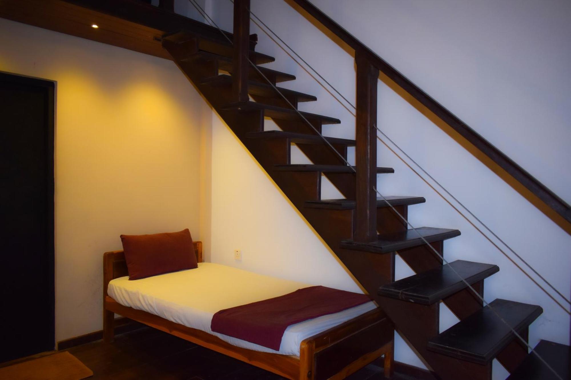 Hotel Green Garden Trincomalee Bagian luar foto